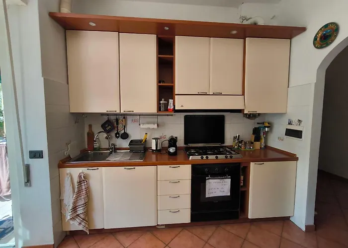 Casa Marechiaro Con Parcheggio Incluso E Giardino