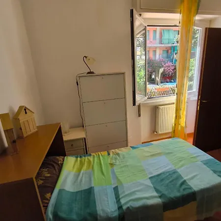 Casa Marechiaro Con Parcheggio Incluso E Giardino דירה
