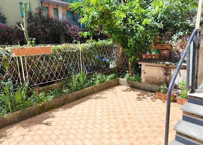 Casa Marechiaro Con Parcheggio Incluso E Giardino