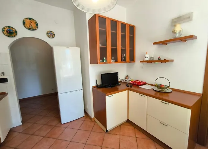 Daire Casa Marechiaro Con Parcheggio Incluso E Giardino